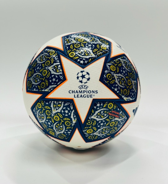 Adidas UCL Pro Istanbul 23 Футбольный мяч HU1576