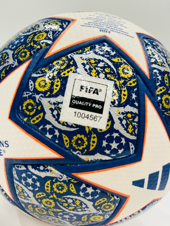 Adidas UCL Pro Istanbul 23 Футбольный мяч HU1576
