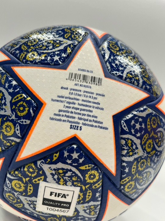 Adidas UCL Pro Istanbul 23 Футбольный мяч HU1576