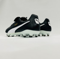 Бутсы Puma King Top FG Бутсы Мужские 105607-01
